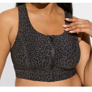 Torrid- Happy Camper Zip Front Leopard Print Sports Bra Criss Cross Back Size 5X